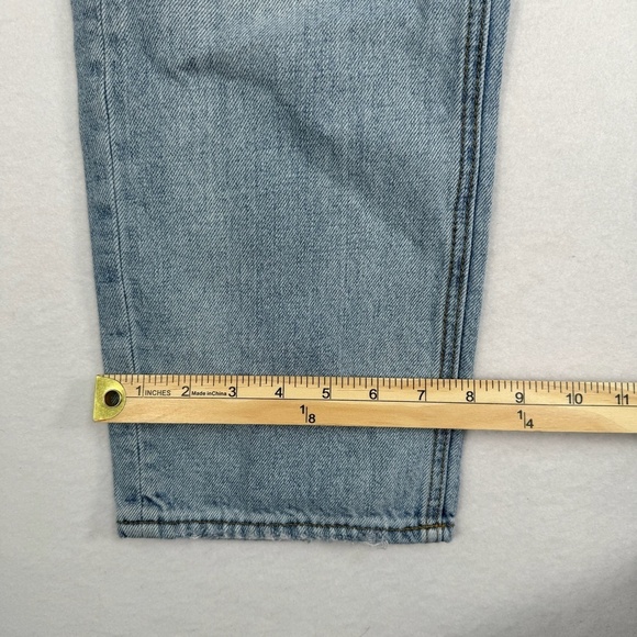 BDG Button Fly Straight Leg Distressed Jeans Women Size 28 High Rise Light Wash - Picture 12 of 14